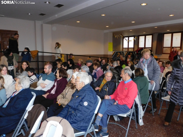 En im&aacute;genes: El Coro infantil de Duruelo y la Ronda unen sus voces e instrumentos en un concierto navid