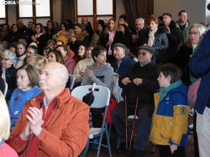 En im&aacute;genes: El Coro infantil de Duruelo y la Ronda unen sus voces e instrumentos en un concierto navid