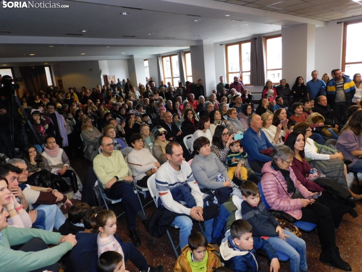 En im&aacute;genes: El Coro infantil de Duruelo y la Ronda unen sus voces e instrumentos en un concierto navid
