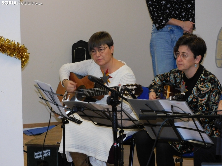 En im&aacute;genes: El Coro infantil de Duruelo y la Ronda unen sus voces e instrumentos en un concierto navid