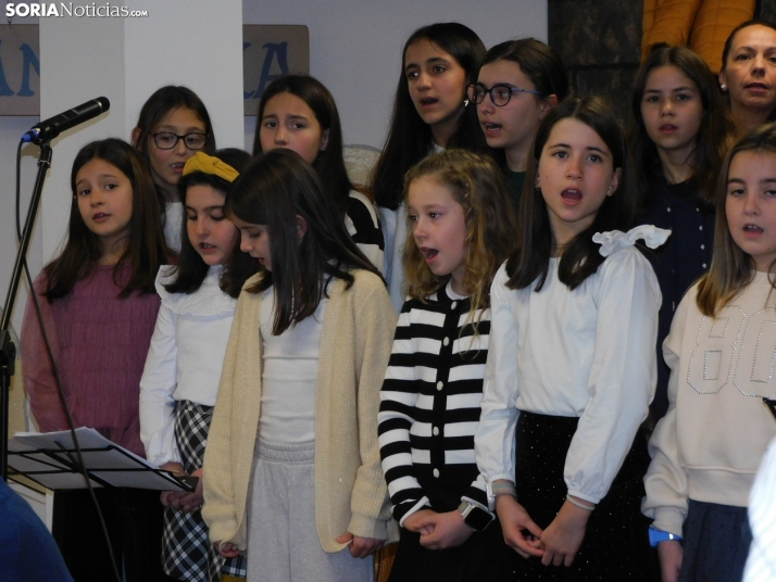 En im&aacute;genes: El Coro infantil de Duruelo y la Ronda unen sus voces e instrumentos en un concierto navid