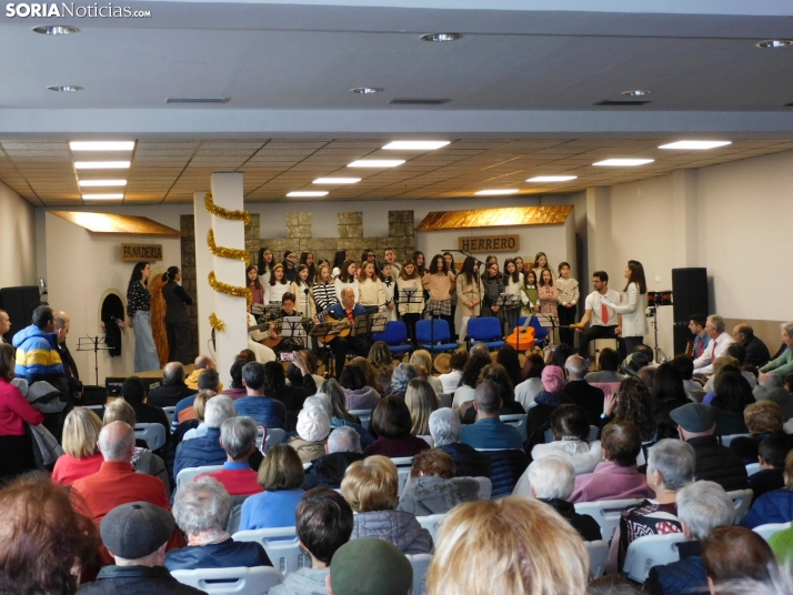En im&aacute;genes: El Coro infantil de Duruelo y la Ronda unen sus voces e instrumentos en un concierto navid