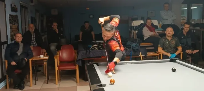 Foto 2 - I&ntilde;aki Pardo firma la mejor actuaci&oacute;n soriana en un torneo dominado por Mihalache