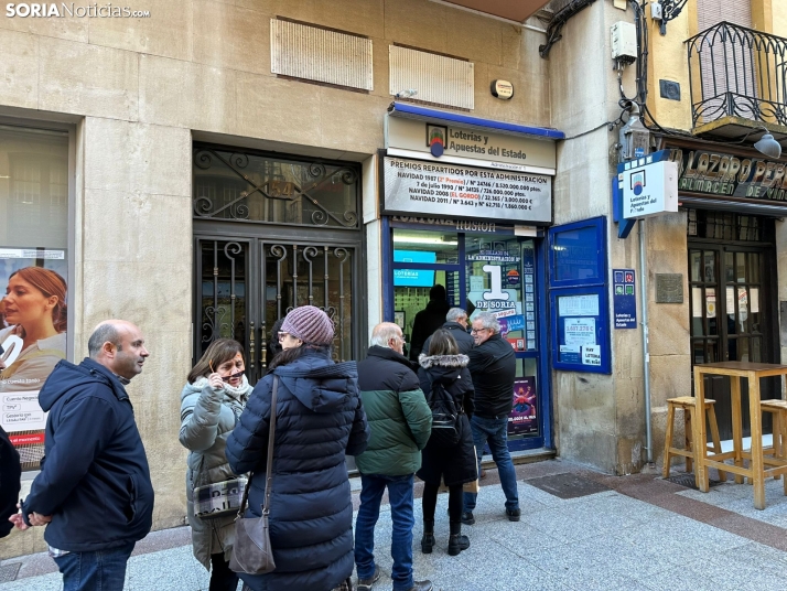 La fiebre lotera en la ciudad que más se juega de España