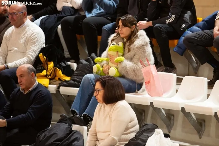 Lluvia de peluches del Santo Domingo Sporting 2025