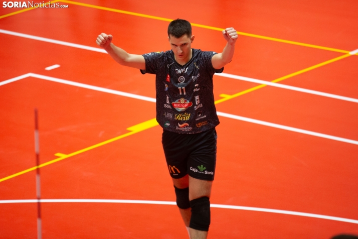 Lluvia de peluches del Santo Domingo Sporting 2025