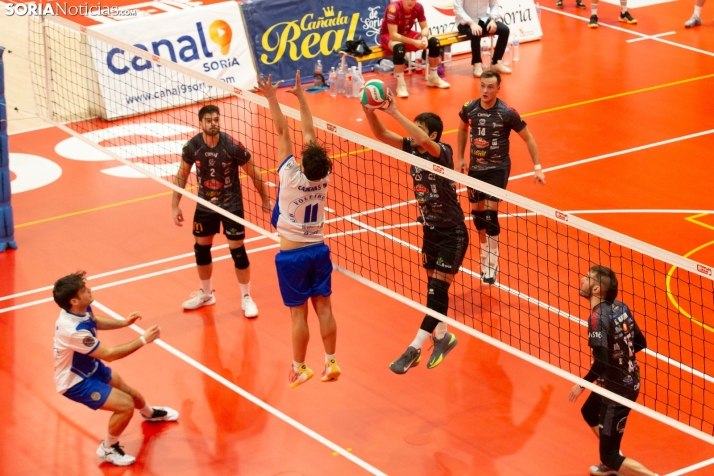 Lluvia de peluches del Santo Domingo Sporting 2025