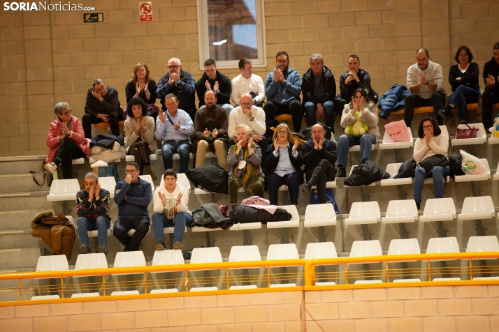 Lluvia de peluches del Santo Domingo Sporting 2025