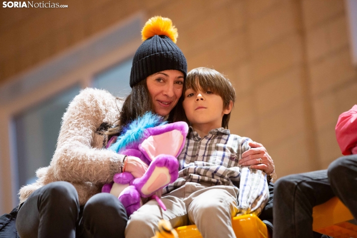 Lluvia de peluches del Santo Domingo Sporting 2025