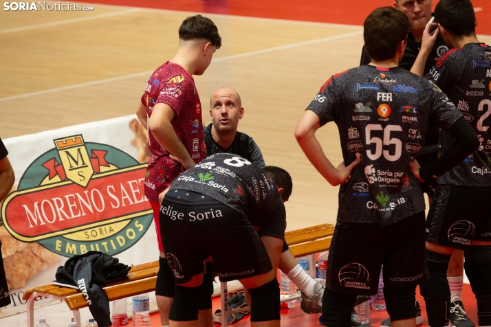 Lluvia de peluches del Santo Domingo Sporting 2025