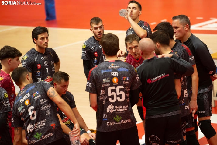 Lluvia de peluches del Santo Domingo Sporting 2025