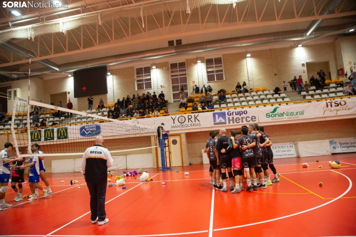 Lluvia de peluches del Santo Domingo Sporting 2025