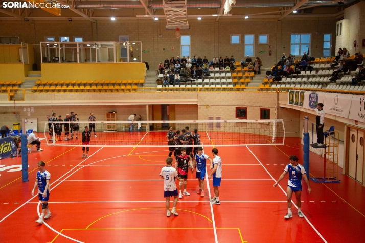 Lluvia de peluches del Santo Domingo Sporting 2025