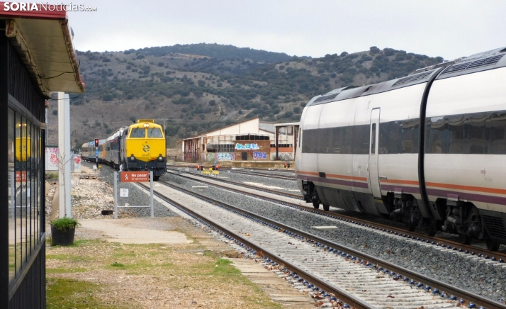 Adif convoca 267 plazas empleo público personal operativo 2025