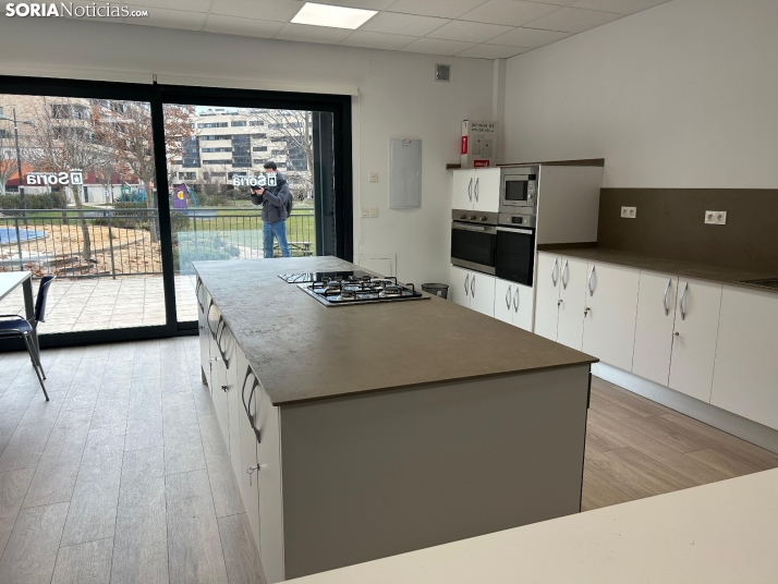 Los Royales entran en una nueva dimensión con su nuevo Centro Cívico