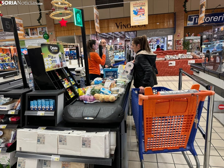 EN IM&Aacute;GENES | La Navidad se apodera de los pasillos de E. Leclerc