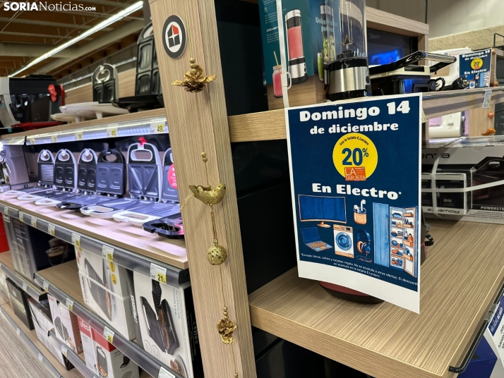 EN IM&Aacute;GENES | La Navidad se apodera de los pasillos de E. Leclerc