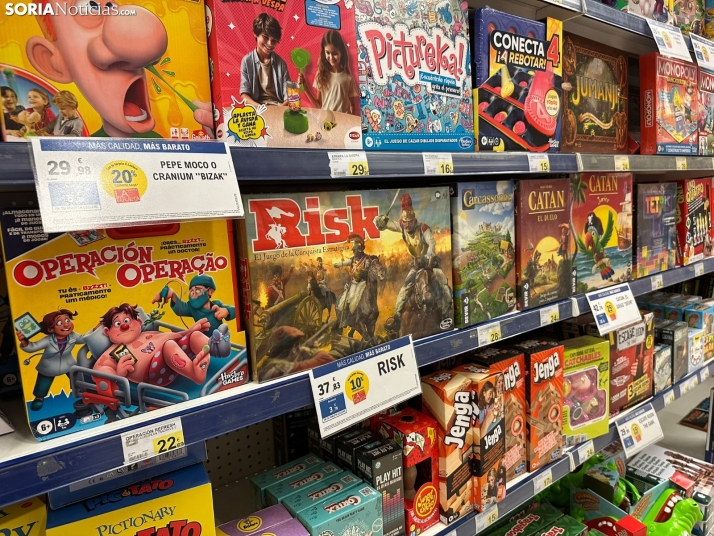 EN IM&Aacute;GENES | La Navidad se apodera de los pasillos de E. Leclerc