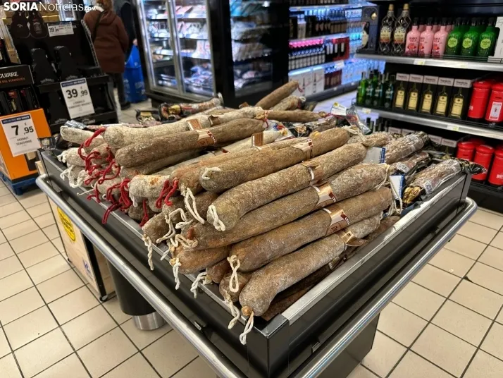 EN IM&Aacute;GENES | La Navidad se apodera de los pasillos de E. Leclerc