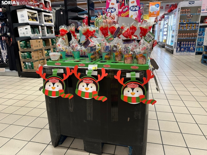 EN IM&Aacute;GENES | La Navidad se apodera de los pasillos de E. Leclerc