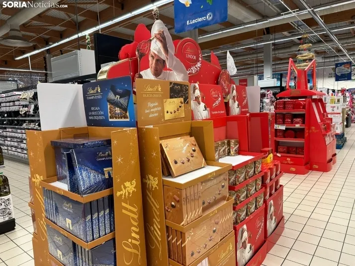EN IM&Aacute;GENES | La Navidad se apodera de los pasillos de E. Leclerc