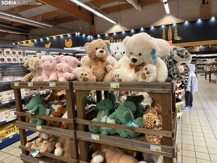 EN IM&Aacute;GENES | La Navidad se apodera de los pasillos de E. Leclerc