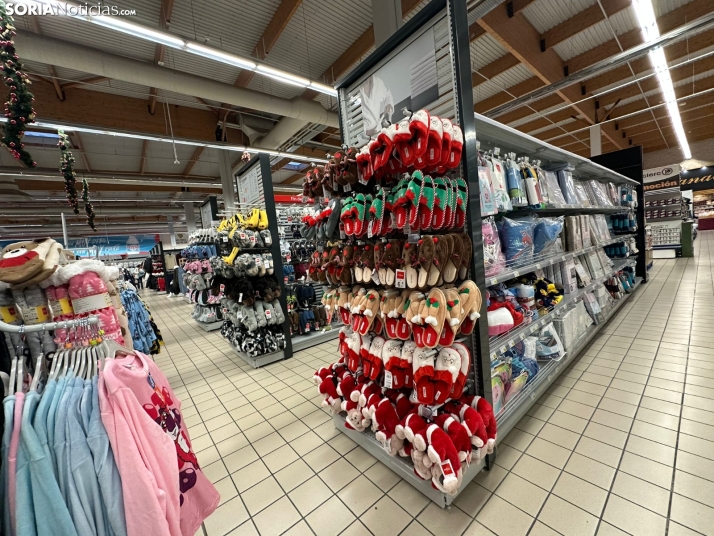 EN IM&Aacute;GENES | La Navidad se apodera de los pasillos de E. Leclerc