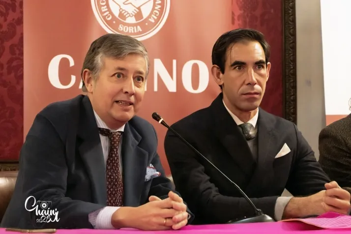 Foto 2 - Fortes habla sin reservas en el Casino de Soria sobre su concepto del toreo