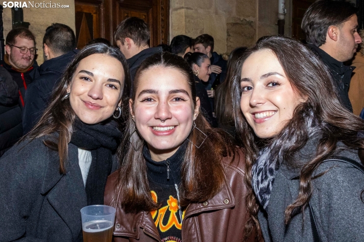 Champanada Nochevieja 2025./ Viksar Fotografía