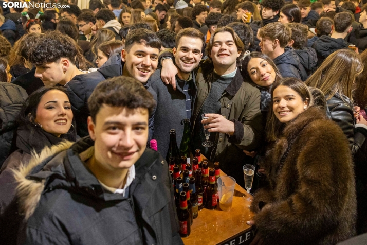 Champanada Nochevieja 2025./ Viksar Fotografía