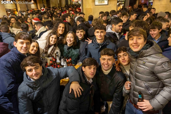 Champanada Nochevieja 2025./ Viksar Fotografía