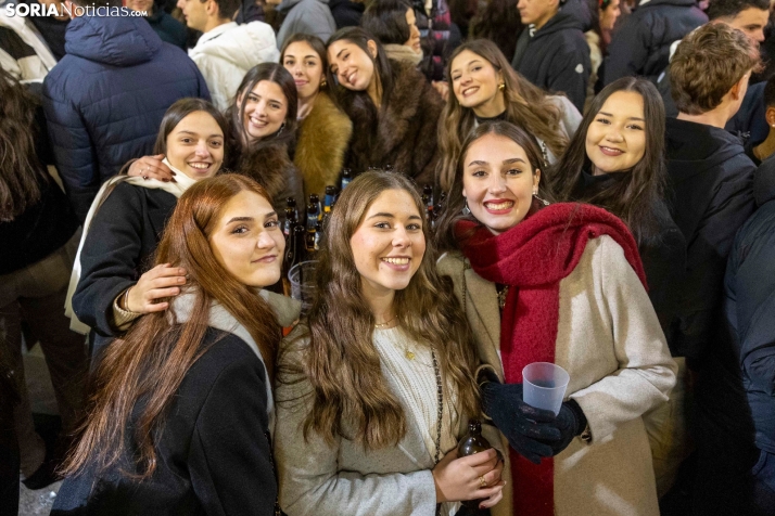 Champanada Nochevieja 2025./ Viksar Fotografía