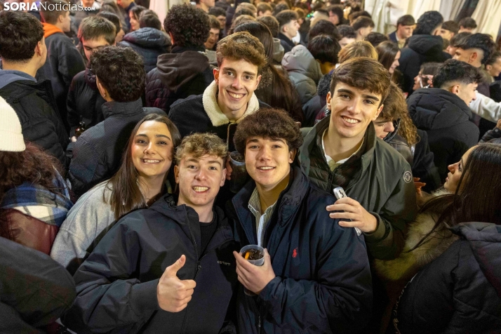 Champanada Nochevieja 2025./ Viksar Fotografía