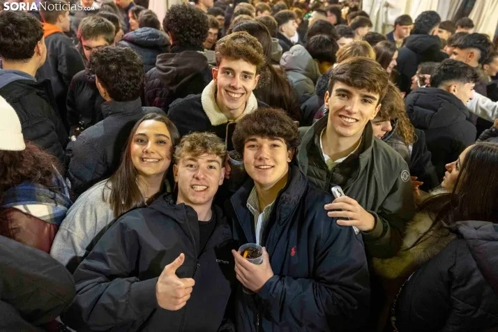 Champanada Nochevieja 2025./ Viksar Fotografía