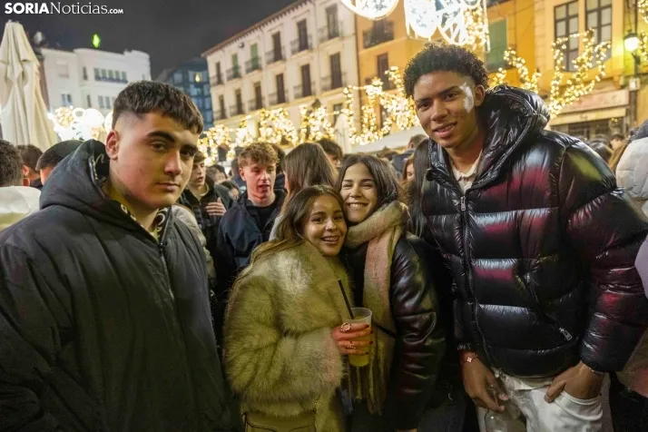 Champanada Nochevieja 2025./ Viksar Fotografía