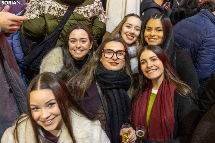 Champanada Nochevieja 2025./ Viksar Fotografía