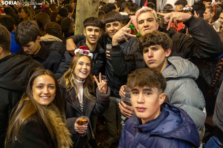 Champanada Nochevieja 2025./ Viksar Fotografía