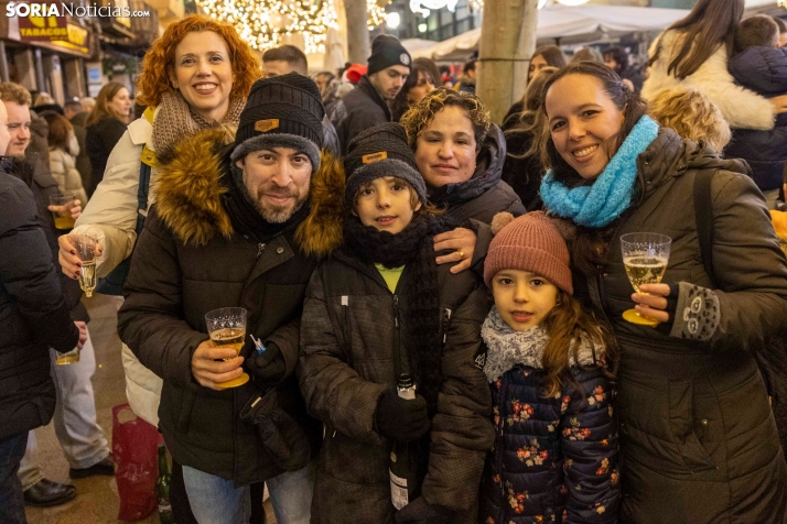 Champanada Nochevieja 2025./ Viksar Fotografía