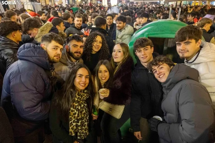 Champanada Nochevieja 2025./ Viksar Fotografía