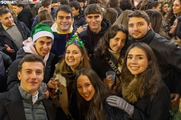 Champanada Nochevieja 2025./ Viksar Fotografía
