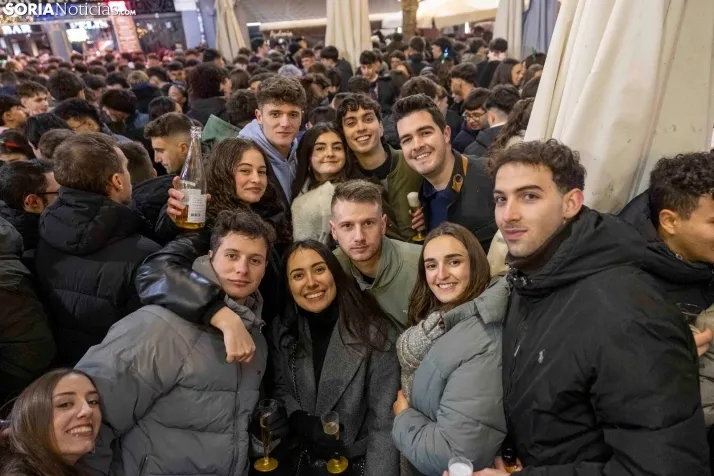 Champanada Nochevieja 2025./ Viksar Fotografía