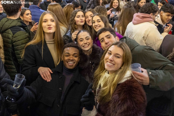 Champanada Nochevieja 2025./ Viksar Fotografía