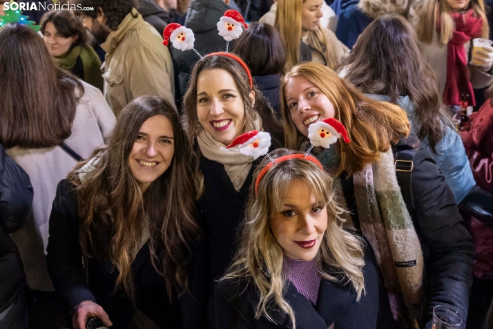 Champanada Nochevieja 2025./ Viksar Fotografía