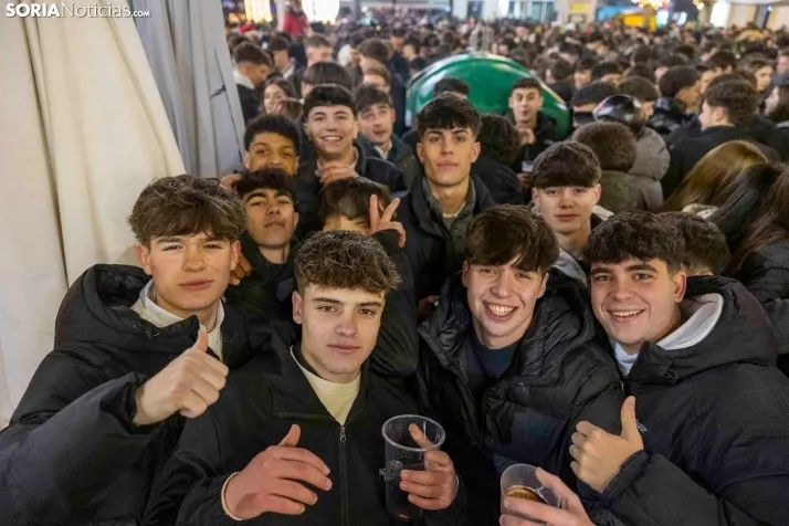 Champanada Nochevieja 2025./ Viksar Fotografía