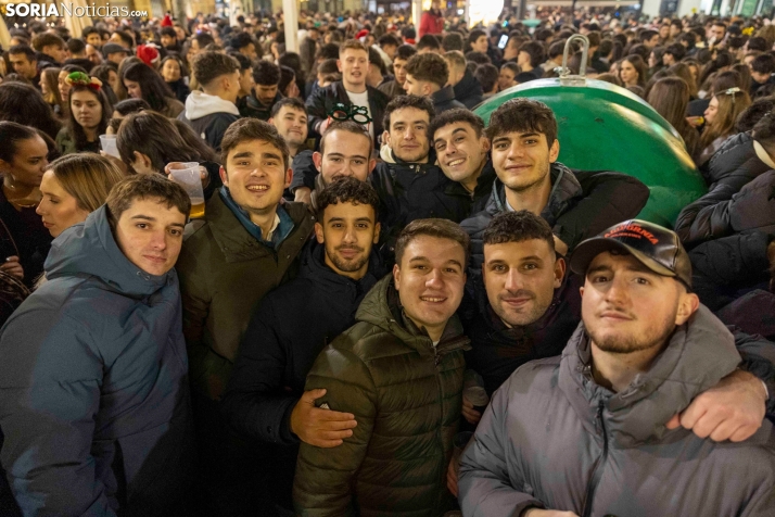 Champanada Nochevieja 2025./ Viksar Fotografía