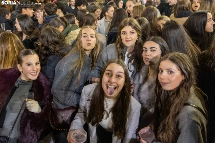 Champanada Nochevieja 2025./ Viksar Fotografía