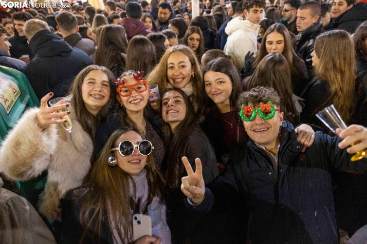 Champanada Nochevieja 2025./ Viksar Fotografía