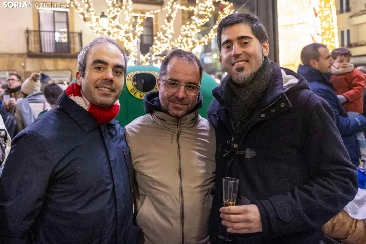 Champanada Nochevieja 2025./ Viksar Fotografía