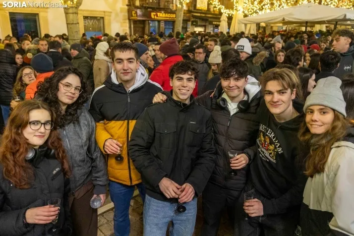 Champanada Nochevieja 2025./ Viksar Fotografía