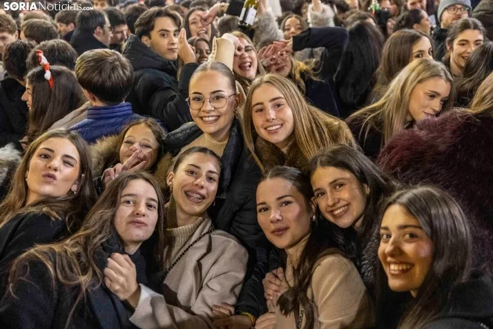 Champanada Nochevieja 2025./ Viksar Fotografía